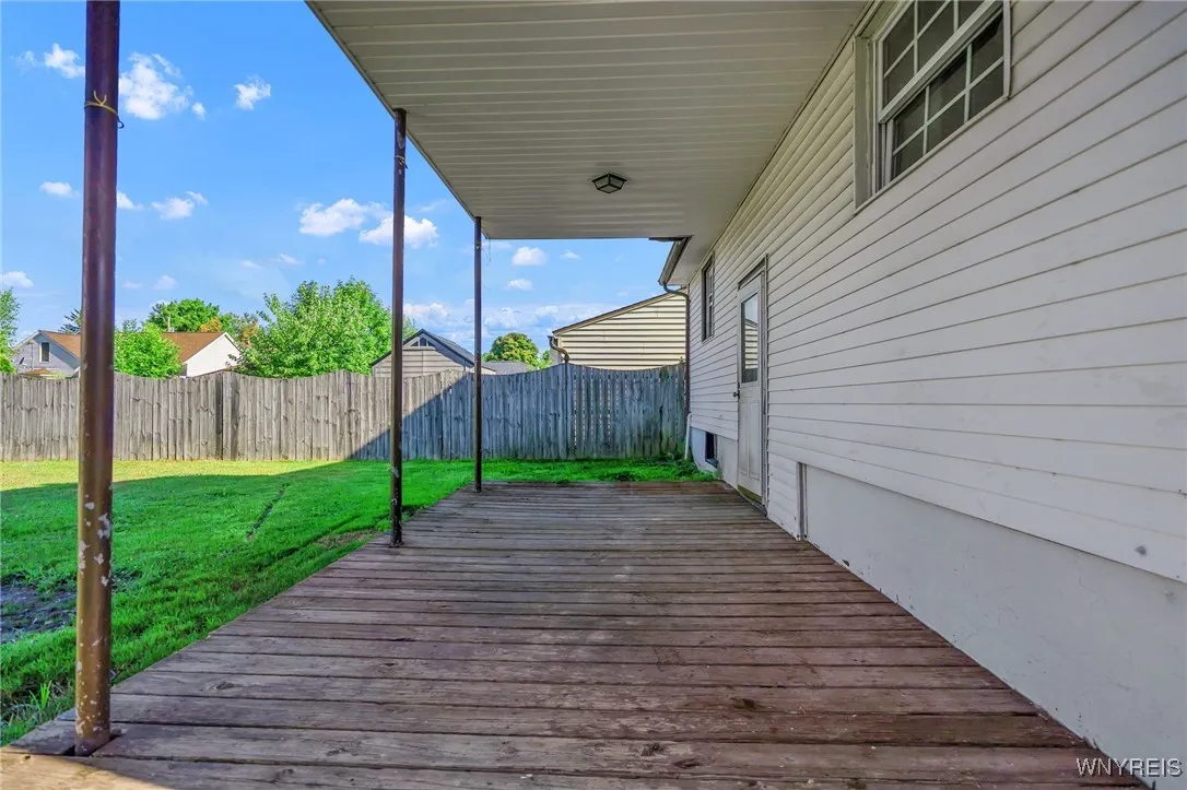 42 Henry Street, Cheektowaga, New York 14227, Cheektowaga, New York 14227, 3 Bedrooms Bedrooms, 6 Rooms Rooms,1 BathroomBathrooms,Residential,For Sale,42 Henry Street, Cheektowaga, New York 14227,0,B1632297