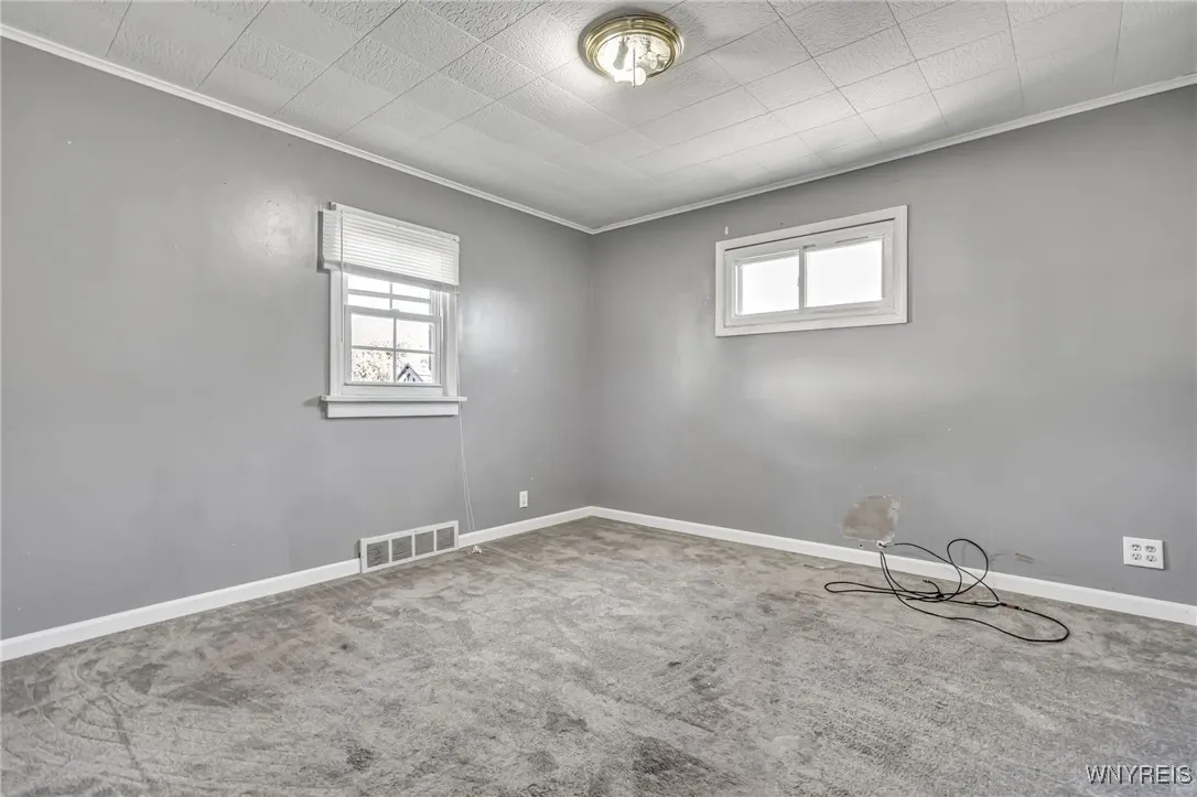 42 Henry Street, Cheektowaga, New York 14227, Cheektowaga, New York 14227, 3 Bedrooms Bedrooms, 6 Rooms Rooms,1 BathroomBathrooms,Residential,For Sale,42 Henry Street, Cheektowaga, New York 14227,0,B1632297