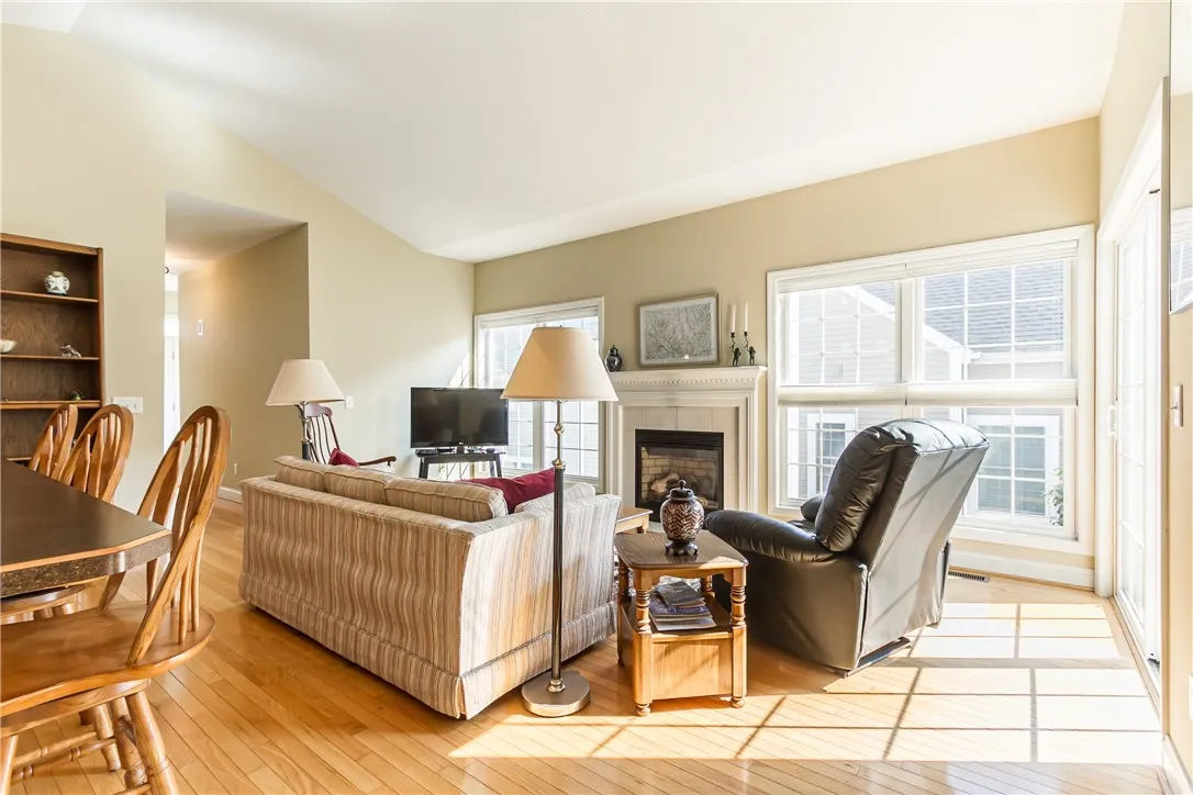 SPECTACULAR CATHEDRAL GREAT ROOM