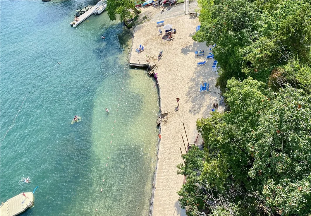 MILLION DOLLAR VIEWS AT BRISTOL HARBOUR
