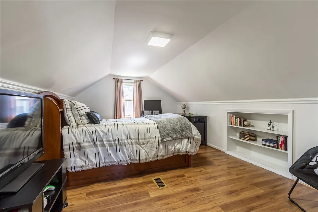140 Saint Rita Drive, Gates, New York 14606, Gates, New York 14606, 3 Bedrooms Bedrooms, 7 Rooms Rooms,1 BathroomBathrooms,Residential,For Sale,140 Saint Rita Drive, Gates, New York 14606,R1631831