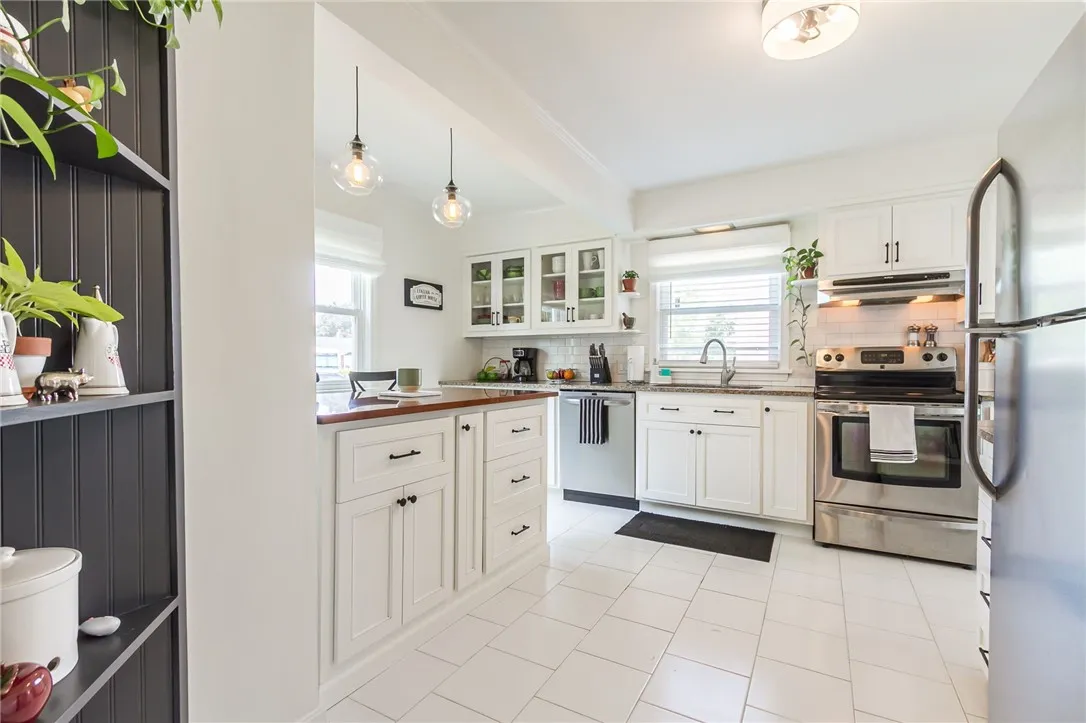 140 Saint Rita Drive, Gates, New York 14606, Gates, New York 14606, 3 Bedrooms Bedrooms, 7 Rooms Rooms,1 BathroomBathrooms,Residential,For Sale,140 Saint Rita Drive, Gates, New York 14606,R1631831