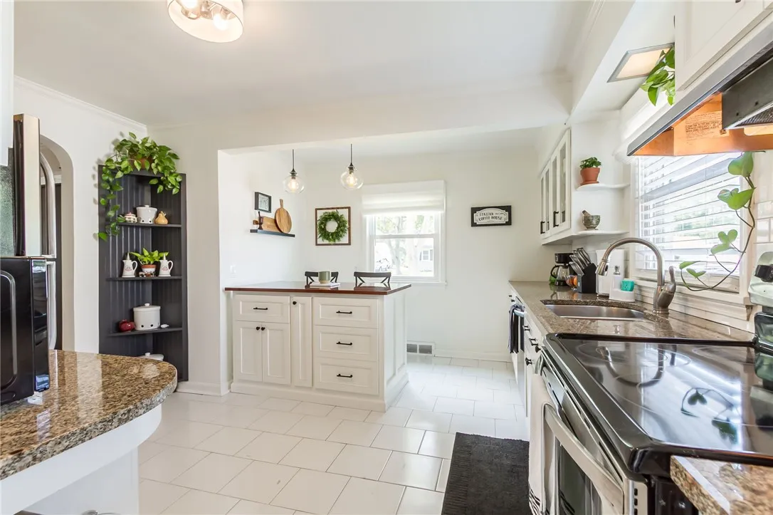 140 Saint Rita Drive, Gates, New York 14606, Gates, New York 14606, 3 Bedrooms Bedrooms, 7 Rooms Rooms,1 BathroomBathrooms,Residential,For Sale,140 Saint Rita Drive, Gates, New York 14606,R1631831