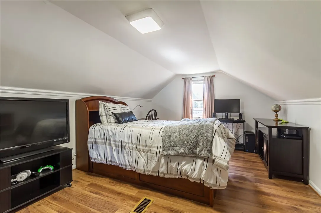 140 Saint Rita Drive, Gates, New York 14606, Gates, New York 14606, 3 Bedrooms Bedrooms, 7 Rooms Rooms,1 BathroomBathrooms,Residential,For Sale,140 Saint Rita Drive, Gates, New York 14606,R1631831