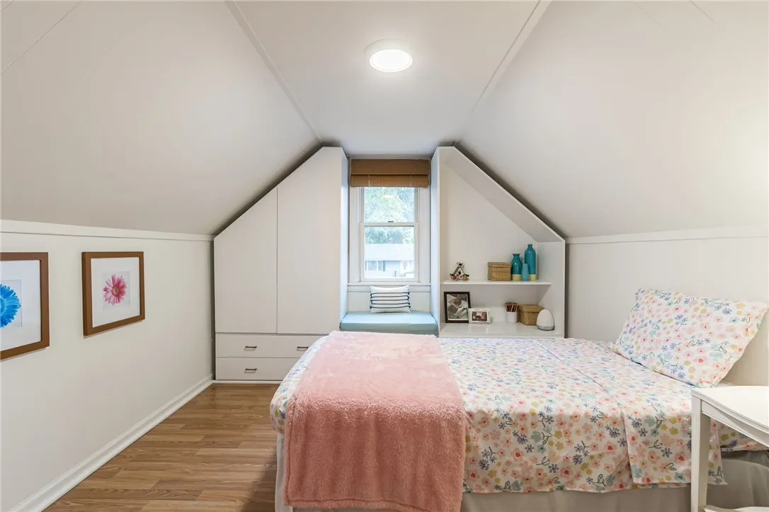 140 Saint Rita Drive, Gates, New York 14606, Gates, New York 14606, 3 Bedrooms Bedrooms, 7 Rooms Rooms,1 BathroomBathrooms,Residential,For Sale,140 Saint Rita Drive, Gates, New York 14606,R1631831