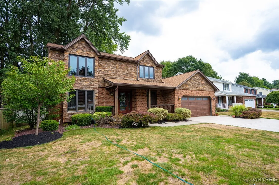 190 Wyeth Drive, Amherst, New York 14068, Amherst, New York 14068, 4 Bedrooms Bedrooms, 8 Rooms Rooms,2 BathroomsBathrooms,Residential,Closed,190 Wyeth Drive, Amherst, New York 14068,0,B1625581