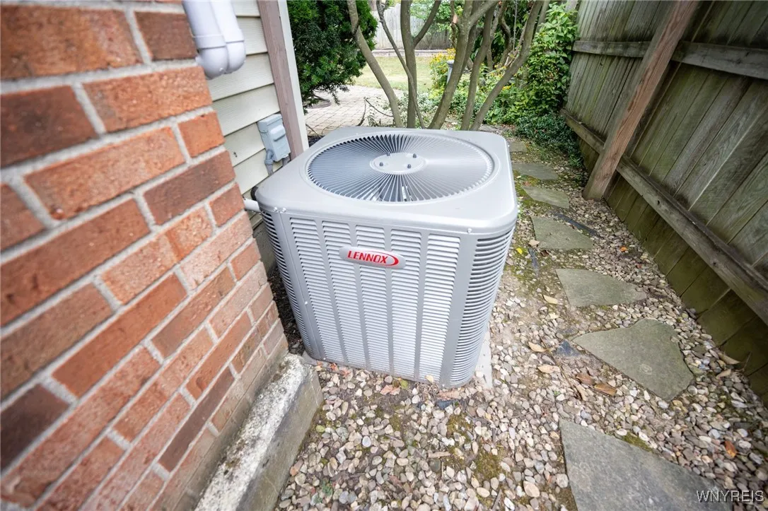 190 Wyeth Drive, Amherst, New York 14068, Amherst, New York 14068, 4 Bedrooms Bedrooms, 8 Rooms Rooms,2 BathroomsBathrooms,Residential,Closed,190 Wyeth Drive, Amherst, New York 14068,0,B1625581