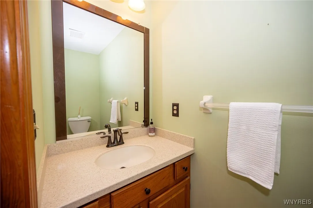 190 Wyeth Drive, Amherst, New York 14068, Amherst, New York 14068, 4 Bedrooms Bedrooms, 8 Rooms Rooms,2 BathroomsBathrooms,Residential,Closed,190 Wyeth Drive, Amherst, New York 14068,0,B1625581