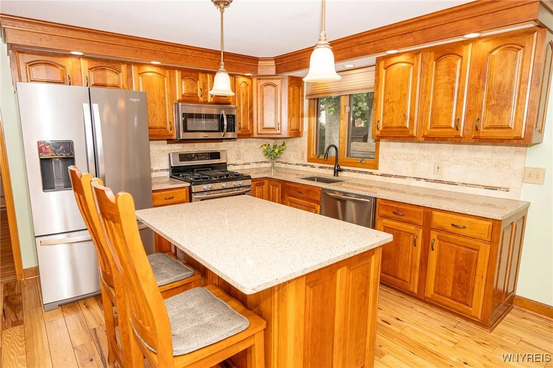 190 Wyeth Drive, Amherst, New York 14068, Amherst, New York 14068, 4 Bedrooms Bedrooms, 8 Rooms Rooms,2 BathroomsBathrooms,Residential,Closed,190 Wyeth Drive, Amherst, New York 14068,0,B1625581