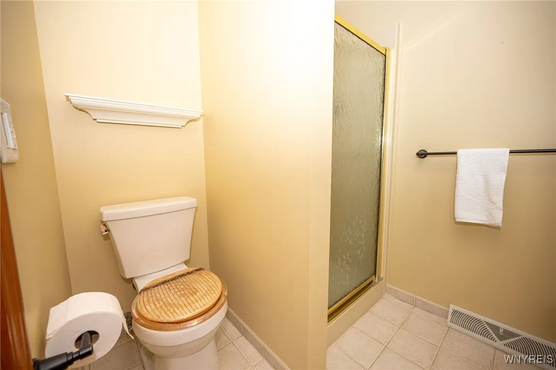 190 Wyeth Drive, Amherst, New York 14068, Amherst, New York 14068, 4 Bedrooms Bedrooms, 8 Rooms Rooms,2 BathroomsBathrooms,Residential,Closed,190 Wyeth Drive, Amherst, New York 14068,0,B1625581