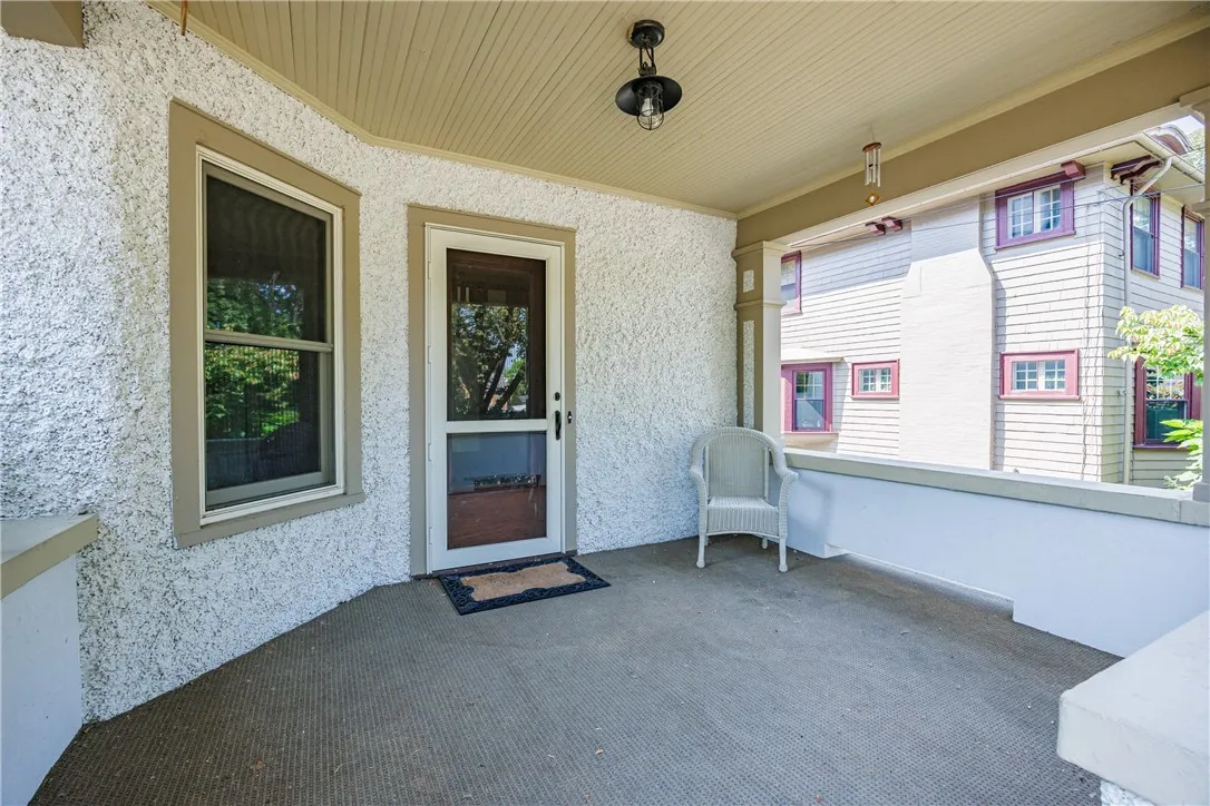 16 Potter Place, Perinton, New York 14450, Perinton, New York 14450, 5 Bedrooms Bedrooms, 9 Rooms Rooms,2 BathroomsBathrooms,Residential,Closed,16 Potter Place, Perinton, New York 14450,0,R1631988