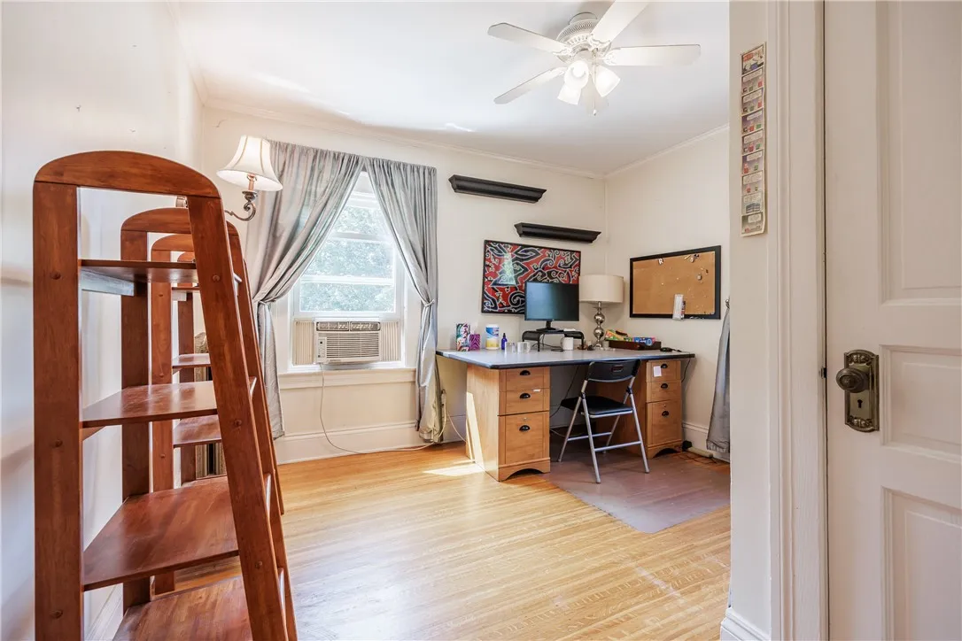 16 Potter Place, Perinton, New York 14450, Perinton, New York 14450, 5 Bedrooms Bedrooms, 9 Rooms Rooms,2 BathroomsBathrooms,Residential,Closed,16 Potter Place, Perinton, New York 14450,0,R1631988