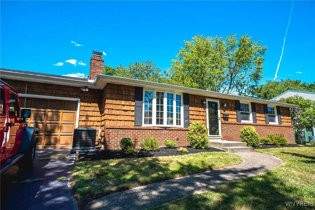 16 Treehaven Road, West Seneca, New York 14224, West Seneca, New York 14224, 3 Bedrooms Bedrooms, 8 Rooms Rooms,1 BathroomBathrooms,Residential,For Sale,16 Treehaven Road, West Seneca, New York 14224,B1632319