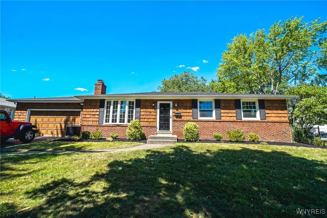 16 Treehaven Road, West Seneca, New York 14224, West Seneca, New York 14224, 3 Bedrooms Bedrooms, 8 Rooms Rooms,1 BathroomBathrooms,Residential,For Sale,16 Treehaven Road, West Seneca, New York 14224,B1632319