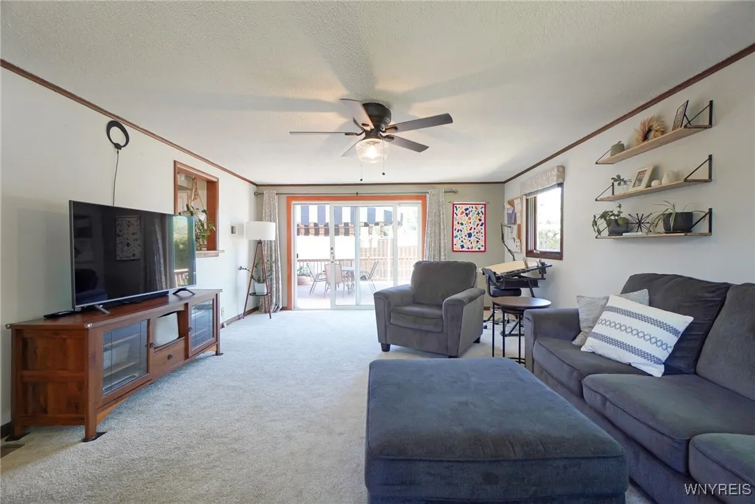 16 Treehaven Road, West Seneca, New York 14224, West Seneca, New York 14224, 3 Bedrooms Bedrooms, 8 Rooms Rooms,1 BathroomBathrooms,Residential,For Sale,16 Treehaven Road, West Seneca, New York 14224,B1632319