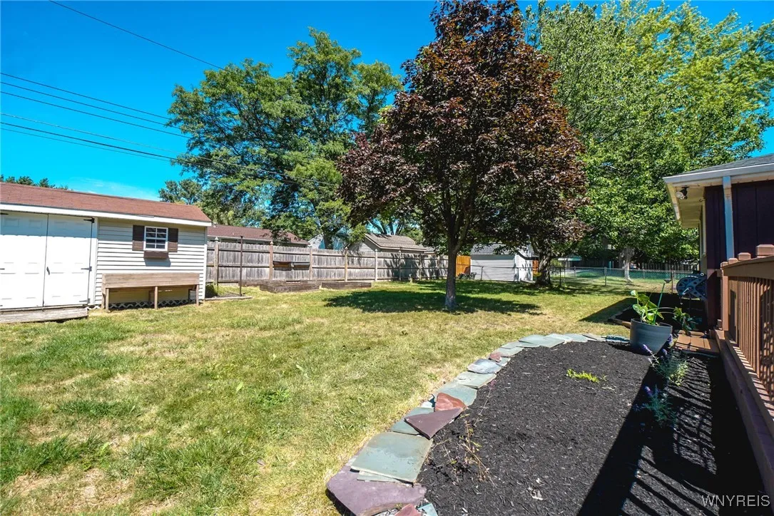16 Treehaven Road, West Seneca, New York 14224, West Seneca, New York 14224, 3 Bedrooms Bedrooms, 8 Rooms Rooms,1 BathroomBathrooms,Residential,For Sale,16 Treehaven Road, West Seneca, New York 14224,B1632319