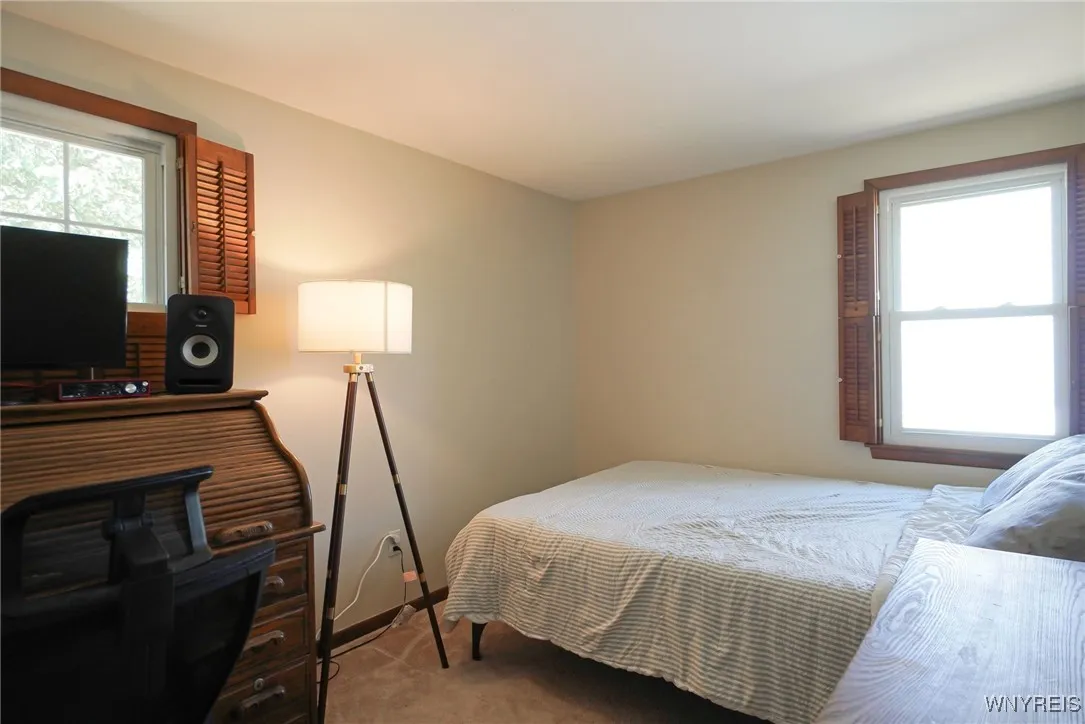 16 Treehaven Road, West Seneca, New York 14224, West Seneca, New York 14224, 3 Bedrooms Bedrooms, 8 Rooms Rooms,1 BathroomBathrooms,Residential,For Sale,16 Treehaven Road, West Seneca, New York 14224,B1632319