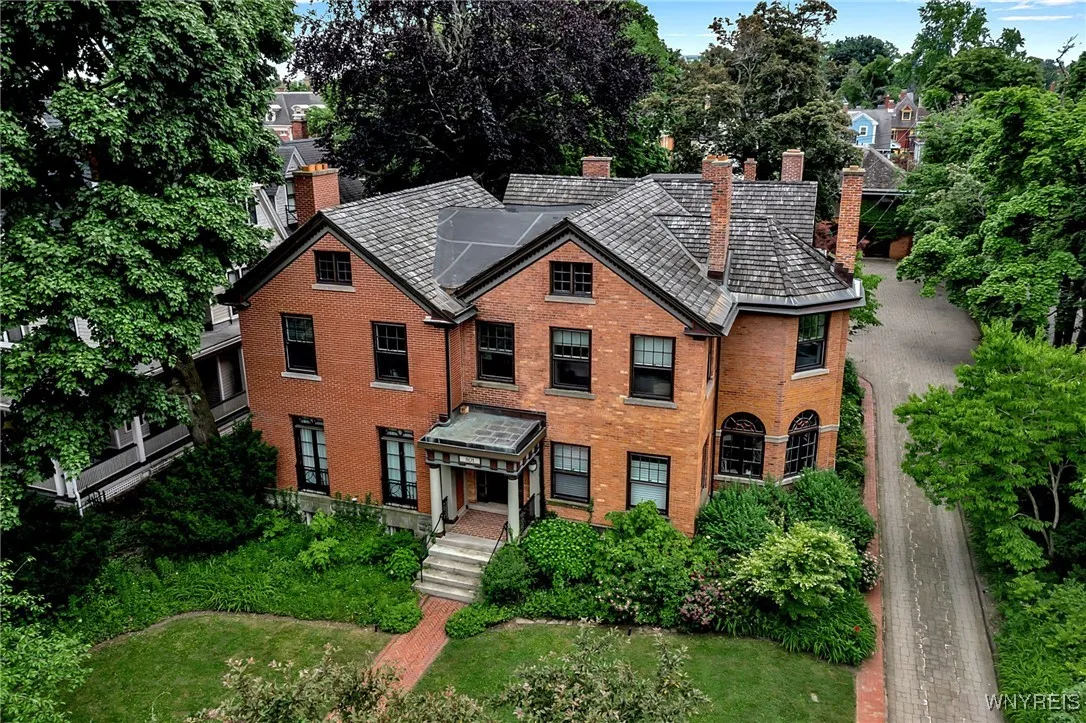 801 West Ferry Street, Buffalo, New York 14222, Buffalo, New York 14222, 11 Bedrooms Bedrooms, ,5 BathroomsBathrooms,Residential,For Sale,801 West Ferry Street, Buffalo, New York 14222,B1632322