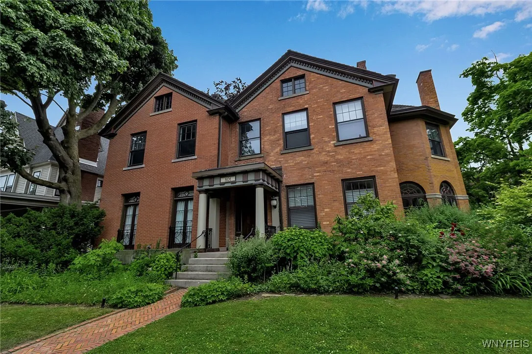 801 West Ferry Street, Buffalo, New York 14222, Buffalo, New York 14222, 11 Bedrooms Bedrooms, ,5 BathroomsBathrooms,Residential,For Sale,801 West Ferry Street, Buffalo, New York 14222,B1632322