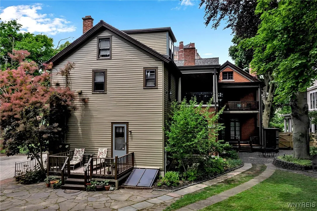 801 West Ferry Street, Buffalo, New York 14222, Buffalo, New York 14222, 11 Bedrooms Bedrooms, ,5 BathroomsBathrooms,Residential,For Sale,801 West Ferry Street, Buffalo, New York 14222,B1632322