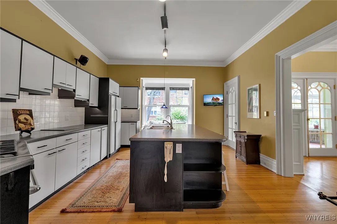 801 West Ferry Street, Buffalo, New York 14222, Buffalo, New York 14222, 11 Bedrooms Bedrooms, ,5 BathroomsBathrooms,Residential,For Sale,801 West Ferry Street, Buffalo, New York 14222,B1632322