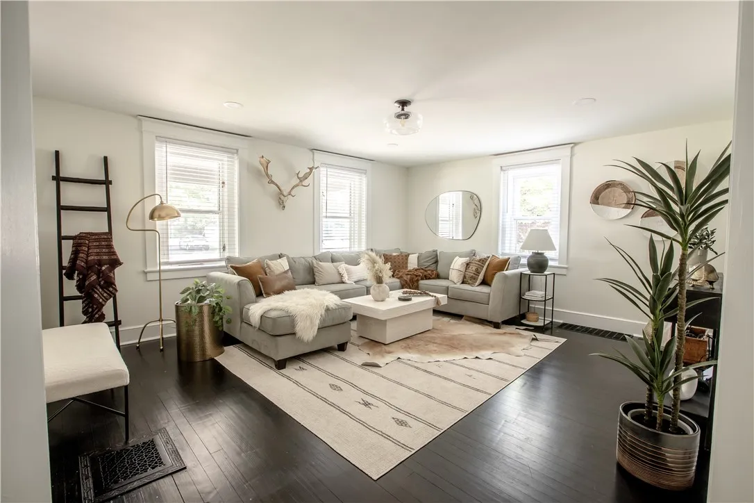 20 Washington Road, Pittsford, New York 14534, Pittsford, New York 14534, 4 Bedrooms Bedrooms, 6 Rooms Rooms,2 BathroomsBathrooms,Residential,For Sale,20 Washington Road, Pittsford, New York 14534,R1628193