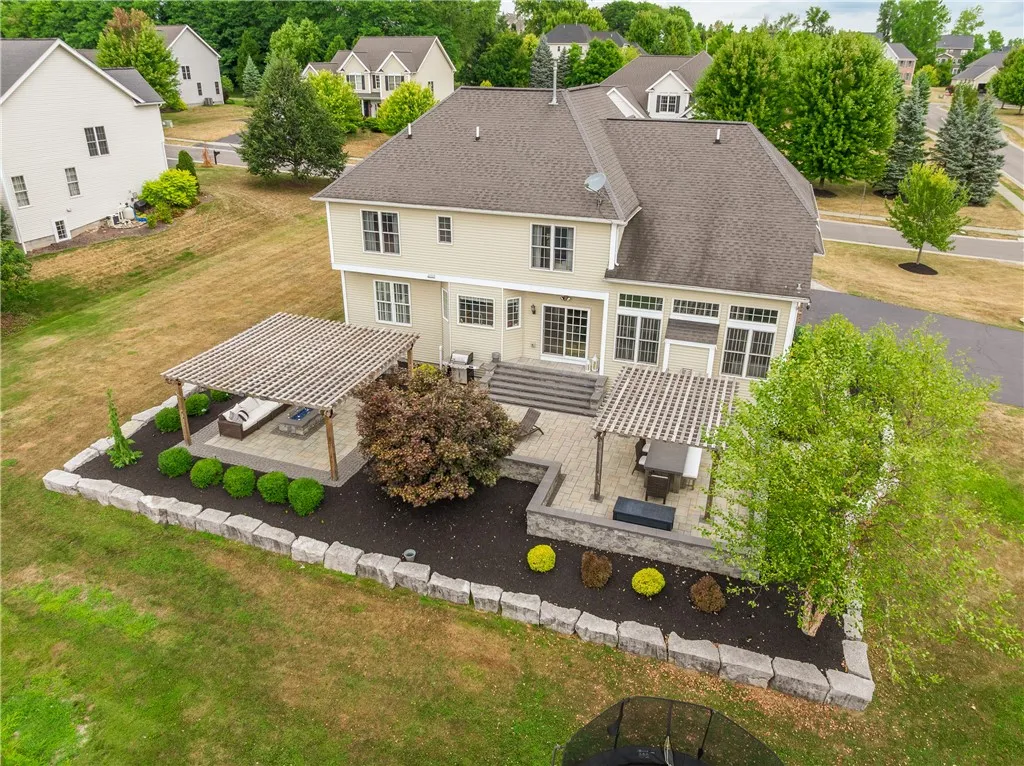 1 Cali Ridge, Penfield, New York 14450, Penfield, New York 14450, 5 Bedrooms Bedrooms, 9 Rooms Rooms,3 BathroomsBathrooms,Residential,Closed,1 Cali Ridge, Penfield, New York 14450,0,R1631611