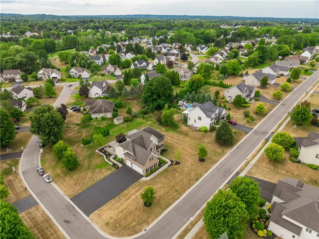 1 Cali Ridge, Penfield, New York 14450, Penfield, New York 14450, 5 Bedrooms Bedrooms, 9 Rooms Rooms,3 BathroomsBathrooms,Residential,Closed,1 Cali Ridge, Penfield, New York 14450,0,R1631611