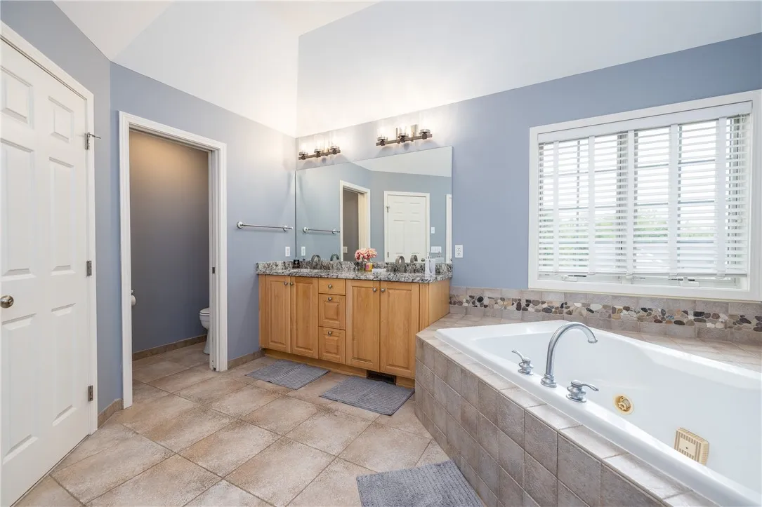 1 Cali Ridge, Penfield, New York 14450, Penfield, New York 14450, 5 Bedrooms Bedrooms, 9 Rooms Rooms,3 BathroomsBathrooms,Residential,Closed,1 Cali Ridge, Penfield, New York 14450,0,R1631611