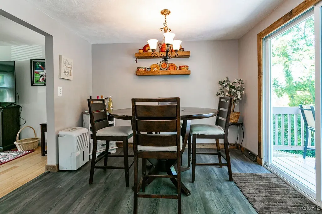 6240 Tobinlea Circle, Manlius, New York 13057, Manlius, New York 13057, 3 Bedrooms Bedrooms, 6 Rooms Rooms,1 BathroomBathrooms,Residential,Closed,6240 Tobinlea Circle, Manlius, New York 13057,0,S1631897