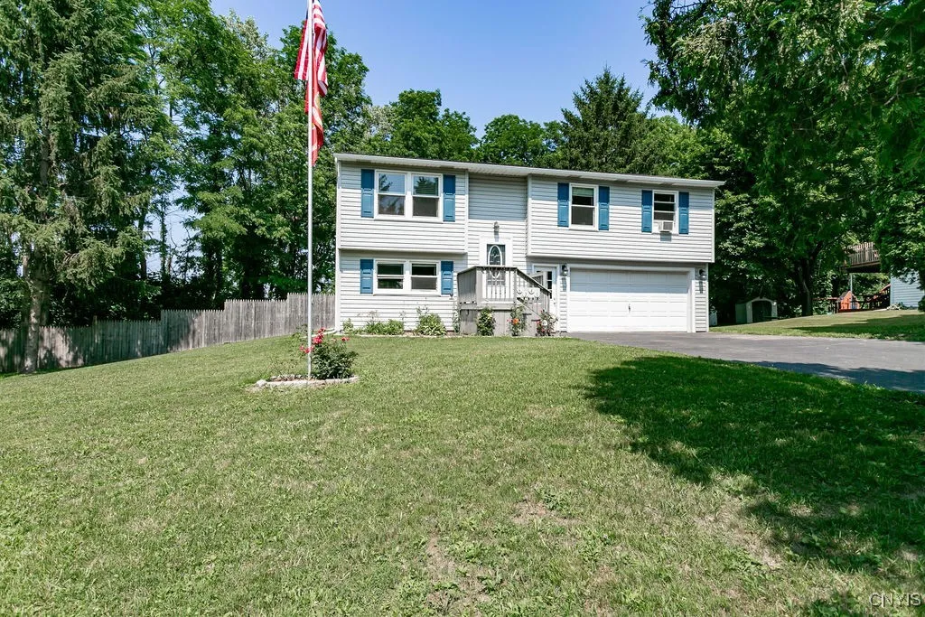 6240 Tobinlea Circle, Manlius, New York 13057, Manlius, New York 13057, 3 Bedrooms Bedrooms, 6 Rooms Rooms,1 BathroomBathrooms,Residential,Closed,6240 Tobinlea Circle, Manlius, New York 13057,0,S1631897