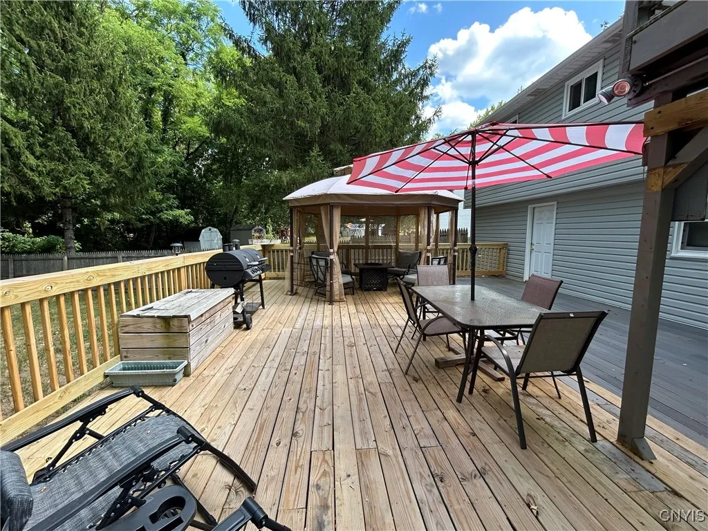 6240 Tobinlea Circle, Manlius, New York 13057, Manlius, New York 13057, 3 Bedrooms Bedrooms, 6 Rooms Rooms,1 BathroomBathrooms,Residential,Closed,6240 Tobinlea Circle, Manlius, New York 13057,0,S1631897