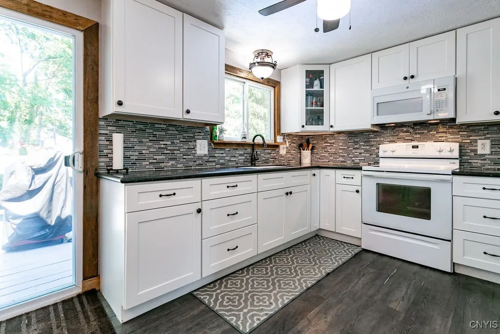 6240 Tobinlea Circle, Manlius, New York 13057, Manlius, New York 13057, 3 Bedrooms Bedrooms, 6 Rooms Rooms,1 BathroomBathrooms,Residential,Closed,6240 Tobinlea Circle, Manlius, New York 13057,0,S1631897