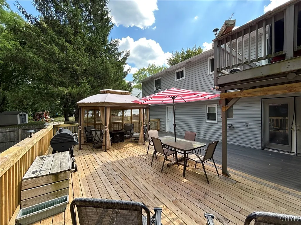 6240 Tobinlea Circle, Manlius, New York 13057, Manlius, New York 13057, 3 Bedrooms Bedrooms, 6 Rooms Rooms,1 BathroomBathrooms,Residential,Closed,6240 Tobinlea Circle, Manlius, New York 13057,0,S1631897