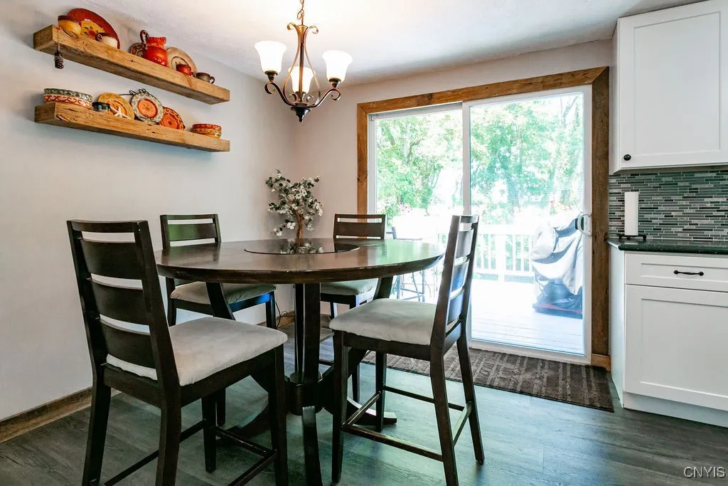 6240 Tobinlea Circle, Manlius, New York 13057, Manlius, New York 13057, 3 Bedrooms Bedrooms, 6 Rooms Rooms,1 BathroomBathrooms,Residential,Closed,6240 Tobinlea Circle, Manlius, New York 13057,0,S1631897