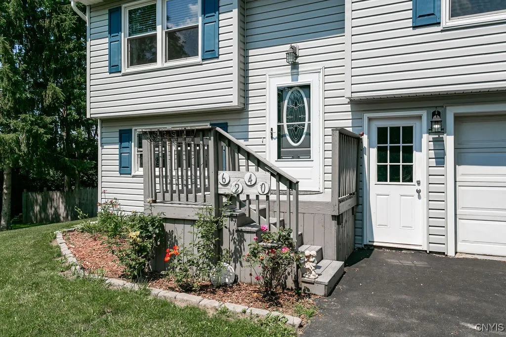 6240 Tobinlea Circle, Manlius, New York 13057, Manlius, New York 13057, 3 Bedrooms Bedrooms, 6 Rooms Rooms,1 BathroomBathrooms,Residential,Closed,6240 Tobinlea Circle, Manlius, New York 13057,0,S1631897