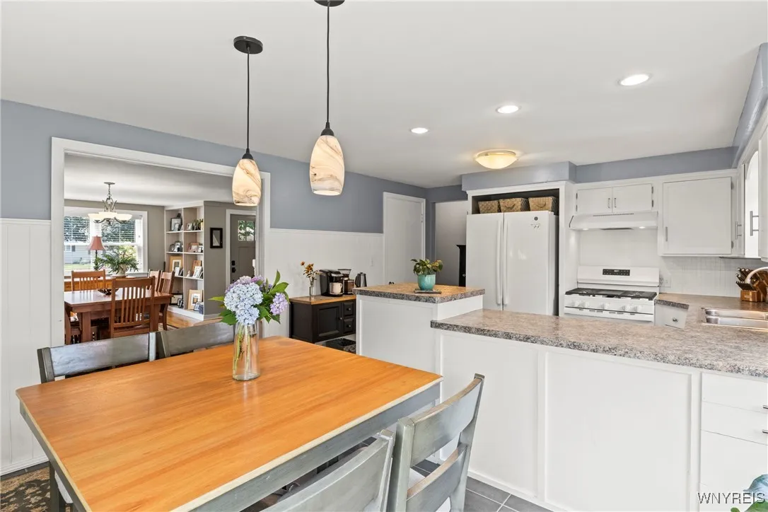 83 Highland Avenue, Orchard Park, New York 14127, Orchard Park, New York 14127, 3 Bedrooms Bedrooms, 7 Rooms Rooms,2 BathroomsBathrooms,Residential,For Sale,83 Highland Avenue, Orchard Park, New York 14127,0,B1631793