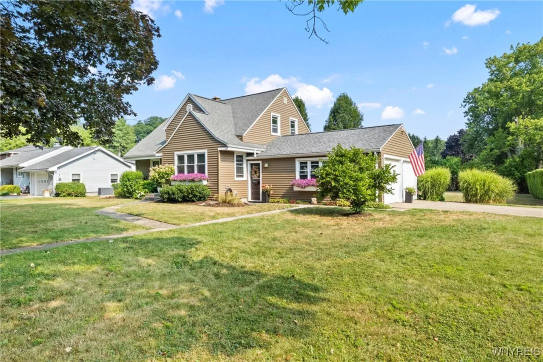 83 Highland Avenue, Orchard Park, New York 14127, Orchard Park, New York 14127, 3 Bedrooms Bedrooms, 7 Rooms Rooms,2 BathroomsBathrooms,Residential,Closed,83 Highland Avenue, Orchard Park, New York 14127,0,B1631793