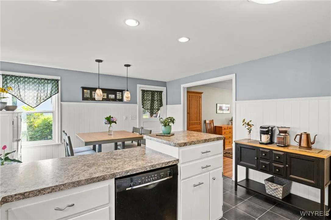 83 Highland Avenue, Orchard Park, New York 14127, Orchard Park, New York 14127, 3 Bedrooms Bedrooms, 7 Rooms Rooms,2 BathroomsBathrooms,Residential,For Sale,83 Highland Avenue, Orchard Park, New York 14127,0,B1631793