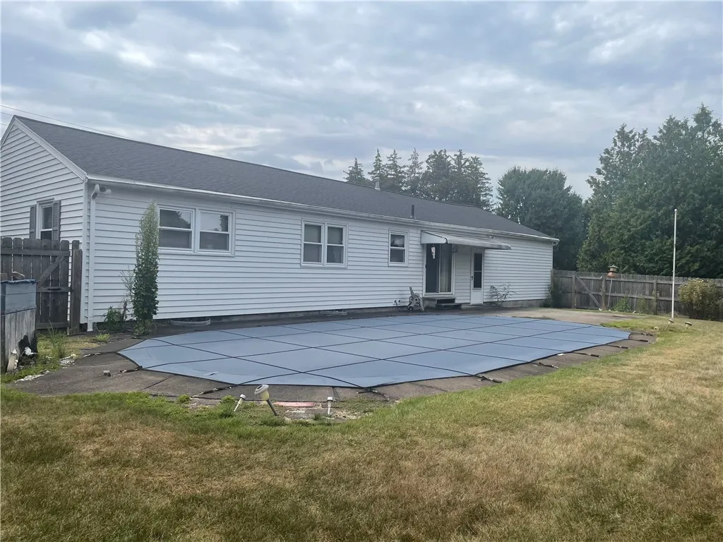 5911 Smith Road, Cicero, New York 13212, Cicero, New York 13212, 3 Bedrooms Bedrooms, 9 Rooms Rooms,2 BathroomsBathrooms,Residential,Closed,5911 Smith Road, Cicero, New York 13212,0,R1632242