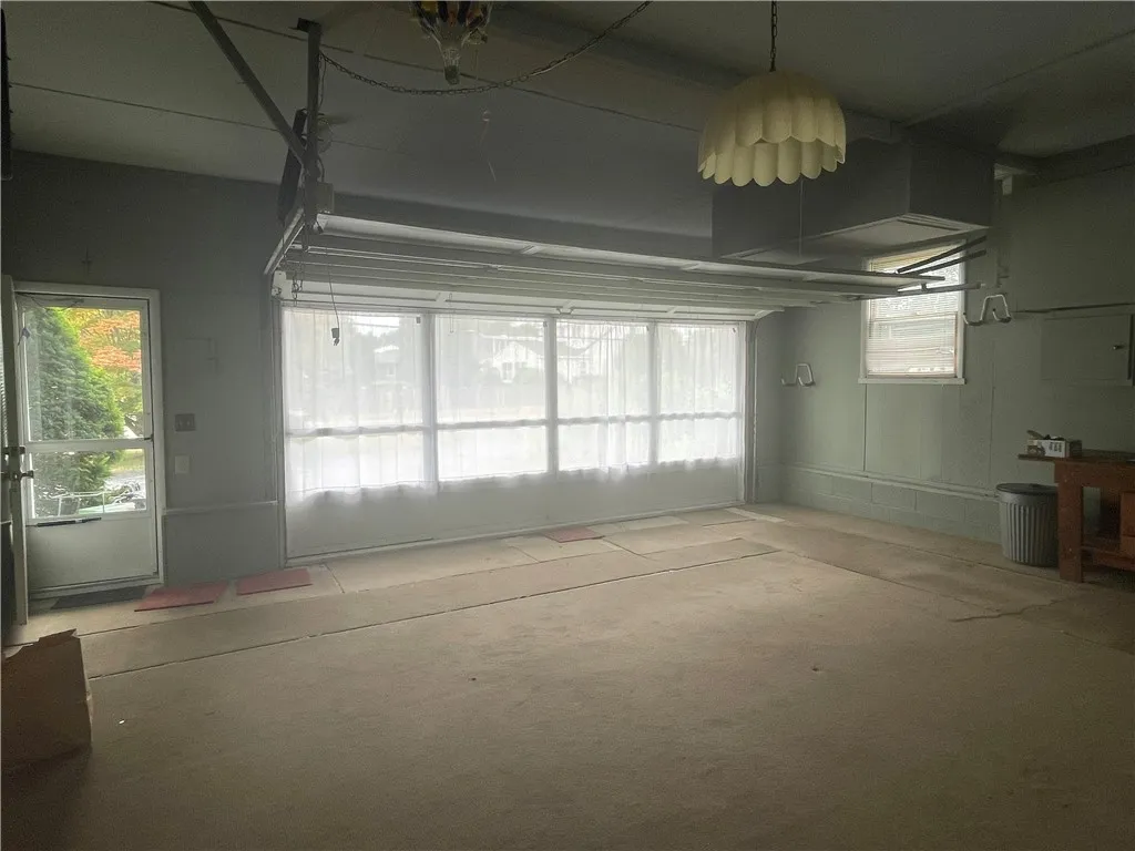 5911 Smith Road, Cicero, New York 13212, Cicero, New York 13212, 3 Bedrooms Bedrooms, 9 Rooms Rooms,2 BathroomsBathrooms,Residential,Closed,5911 Smith Road, Cicero, New York 13212,0,R1632242