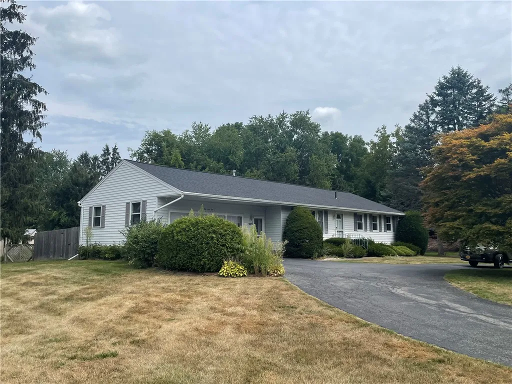 5911 Smith Road, Cicero, New York 13212, Cicero, New York 13212, 3 Bedrooms Bedrooms, 9 Rooms Rooms,2 BathroomsBathrooms,Residential,Closed,5911 Smith Road, Cicero, New York 13212,0,R1632242