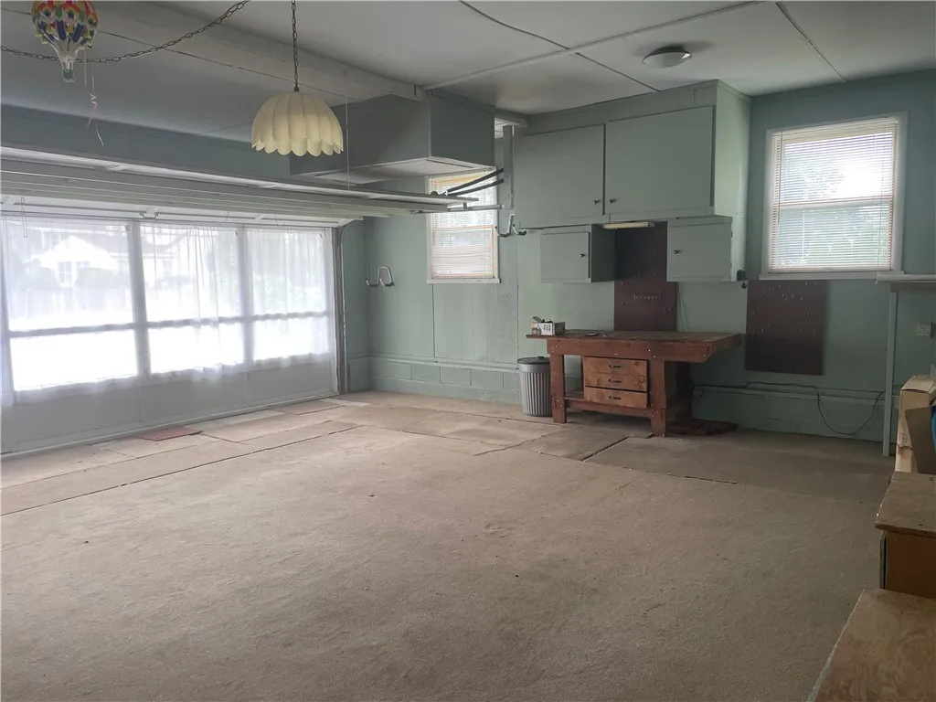 5911 Smith Road, Cicero, New York 13212, Cicero, New York 13212, 3 Bedrooms Bedrooms, 9 Rooms Rooms,2 BathroomsBathrooms,Residential,Closed,5911 Smith Road, Cicero, New York 13212,0,R1632242