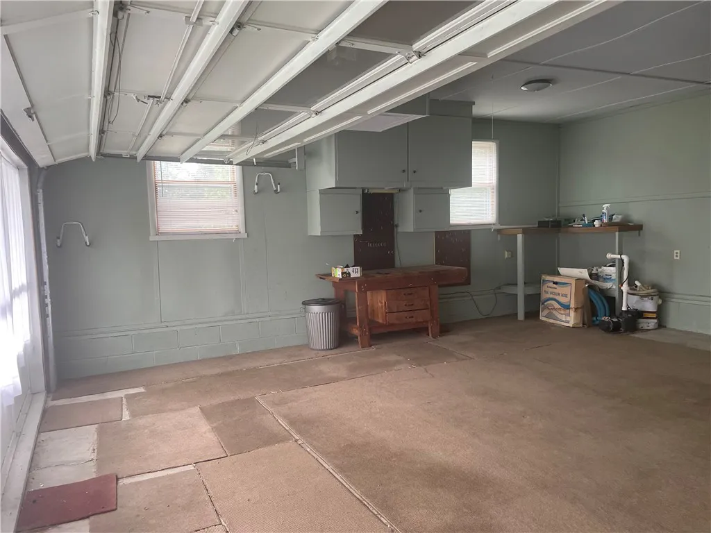 5911 Smith Road, Cicero, New York 13212, Cicero, New York 13212, 3 Bedrooms Bedrooms, 9 Rooms Rooms,2 BathroomsBathrooms,Residential,Closed,5911 Smith Road, Cicero, New York 13212,0,R1632242