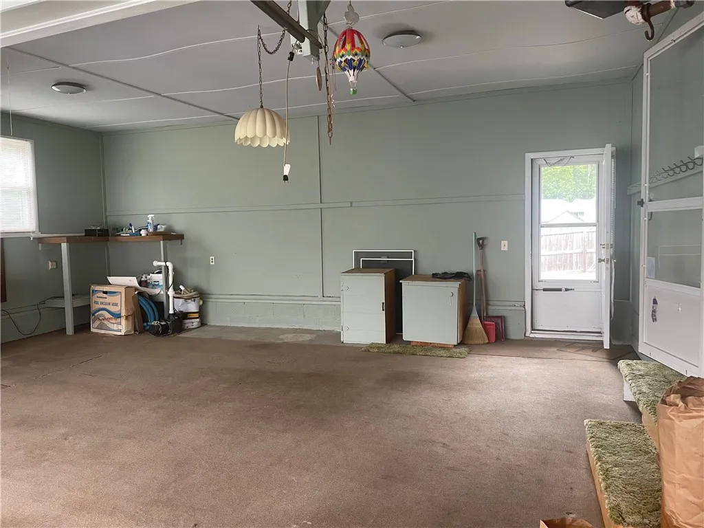 5911 Smith Road, Cicero, New York 13212, Cicero, New York 13212, 3 Bedrooms Bedrooms, 9 Rooms Rooms,2 BathroomsBathrooms,Residential,Closed,5911 Smith Road, Cicero, New York 13212,0,R1632242