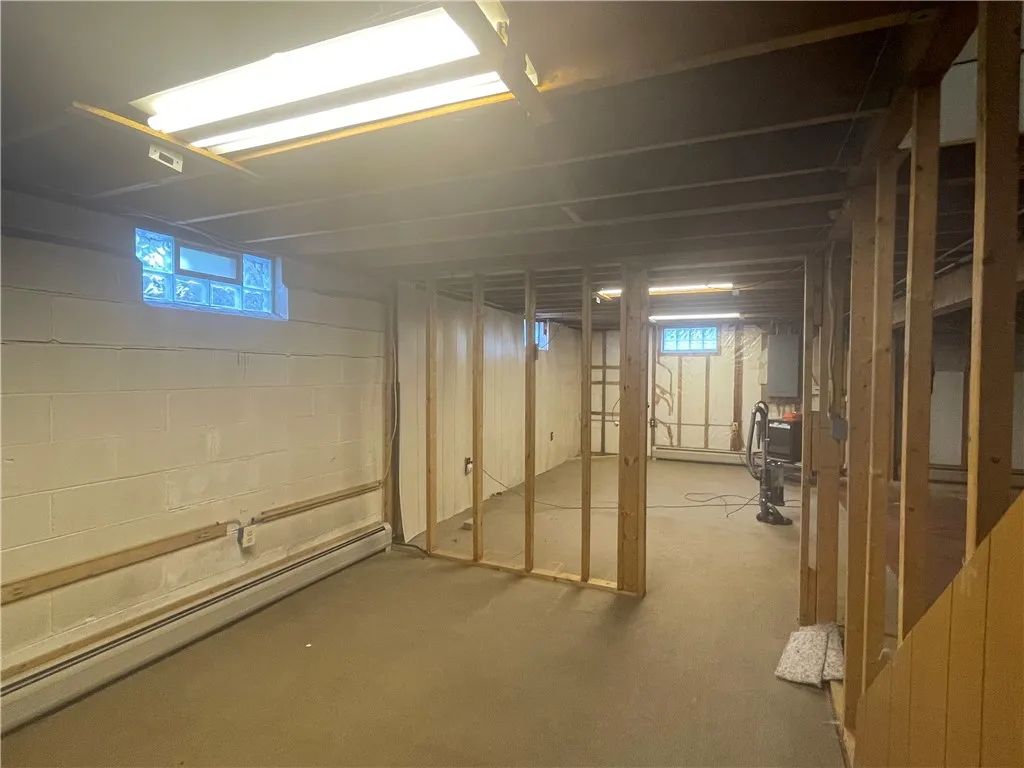 5911 Smith Road, Cicero, New York 13212, Cicero, New York 13212, 3 Bedrooms Bedrooms, 9 Rooms Rooms,2 BathroomsBathrooms,Residential,Closed,5911 Smith Road, Cicero, New York 13212,0,R1632242