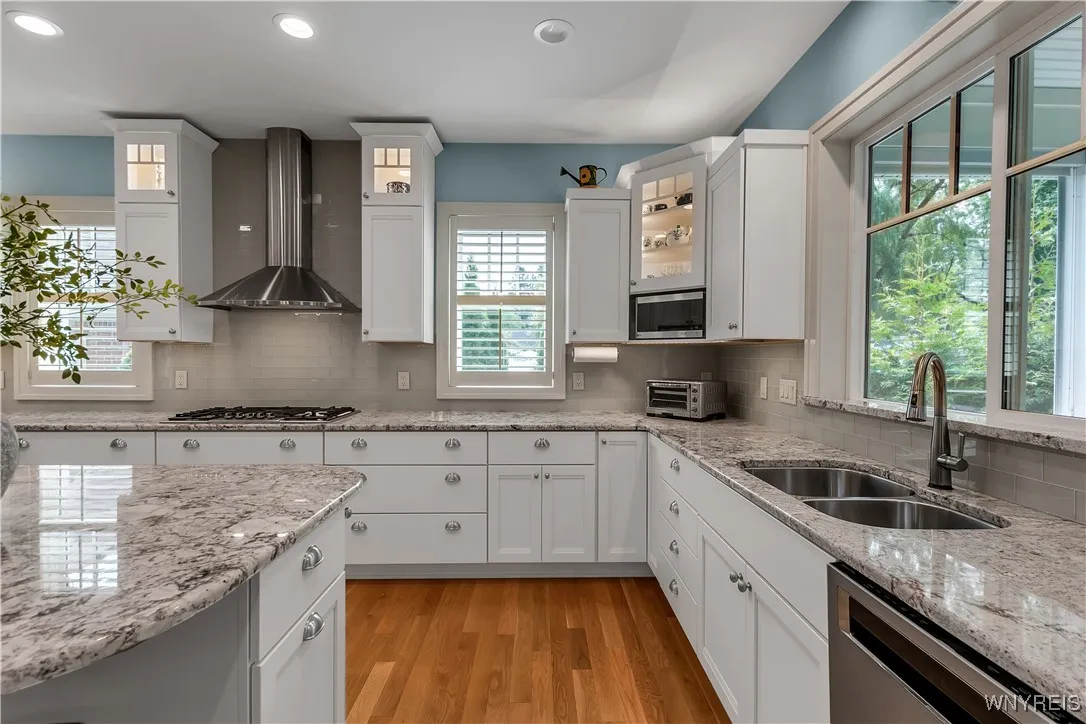188 Reist Street, Amherst, New York 14221, Amherst, New York 14221, 3 Bedrooms Bedrooms, 10 Rooms Rooms,2 BathroomsBathrooms,Residential,For Sale,188 Reist Street, Amherst, New York 14221,0,B1631584
