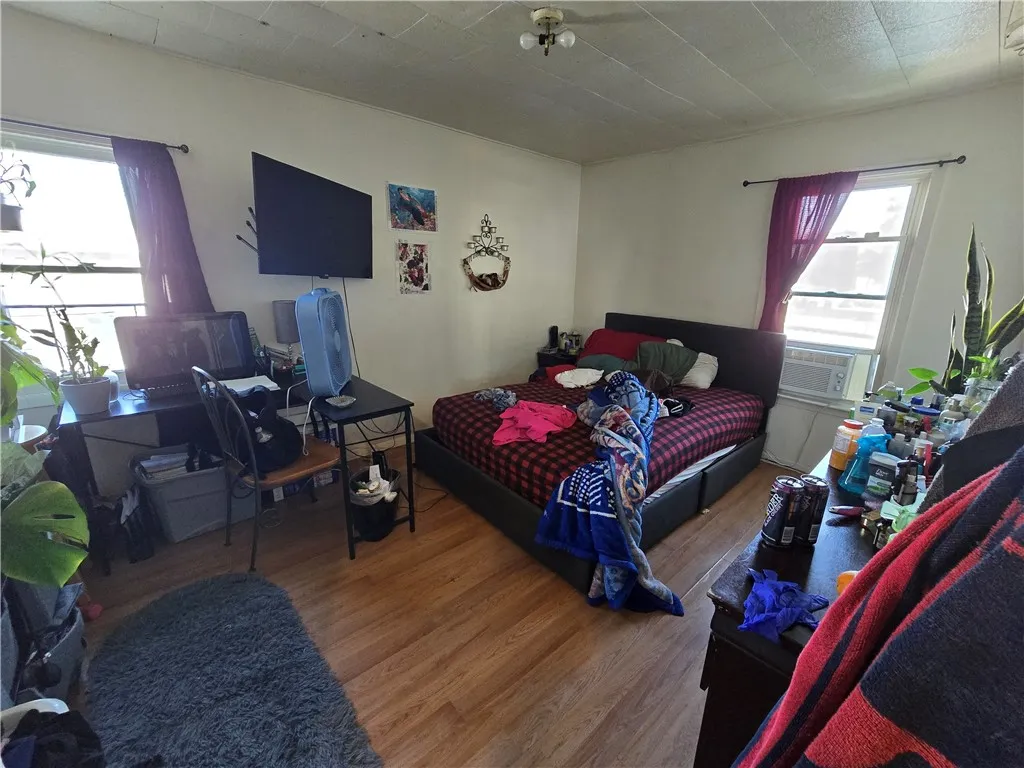 270 Lexington Avenue 270, Rochester, New York 1461, Rochester, New York 14613, 6 Bedrooms Bedrooms, ,3 BathroomsBathrooms,Residential,Closed,270 Lexington Avenue 270, Rochester, New York 1461,0,R1631875