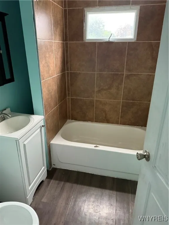 96 Wildwood Place, West Seneca, New York 14210, West Seneca, New York 14210, 6 Bedrooms Bedrooms, ,2 BathroomsBathrooms,Residential,For Sale,96 Wildwood Place, West Seneca, New York 14210,B1632034