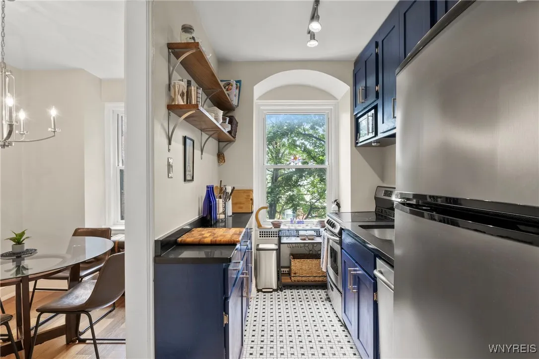 800 West Ferry Street 3bb, Buffalo, New York 14222, Buffalo, New York 14222, 1 Bedroom Bedrooms, 5 Rooms Rooms,1 BathroomBathrooms,Residential,For Sale,800 West Ferry Street 3bb, Buffalo, New York 14222,B1632338